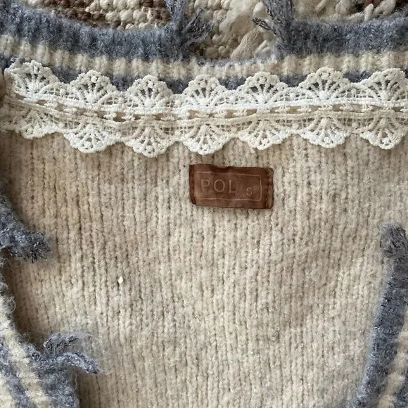 Cozy thick POL cardigan - Picture 2 of 4